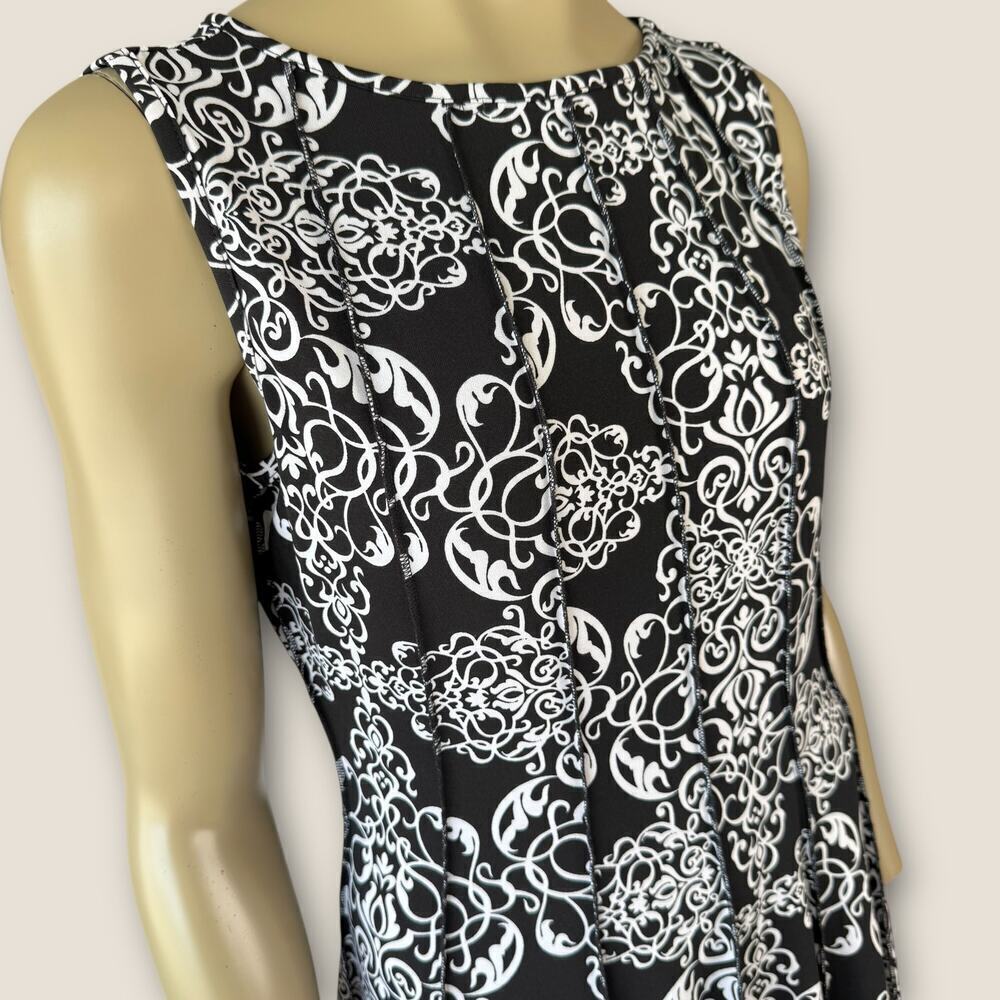 HAANI Floral Sleeveless Fit Flare Dress Jersey Stretchy Petite L Black & White - Picture 6 of 13